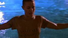 2. Кимберли Роу в мокрой футболке и трусах – Секунда до смерти