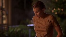 7. Кимберли Роу в мокрой футболке и трусах – Секунда до смерти