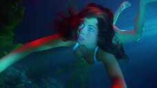 3. Ясмин Блит в монокини под водой – Спасатели Малибу (сериал)