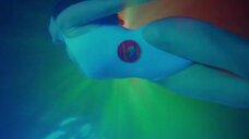 4. Ясмин Блит в монокини под водой – Спасатели Малибу (сериал)