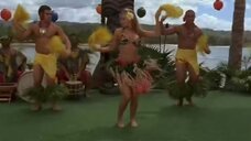 3. Гавайский танец Кармен Электры – Гавайская свадьба