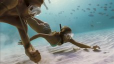 1. Секси Джессика Альба и Эшли Скотт ищут сокровища на дне океана – Добро пожаловать в рай!