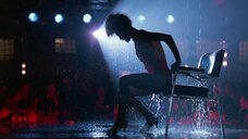 6. Эротический мокрый танец Дженнифер Билз – Танец-вспышка
