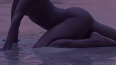 3. Эбони Дэвис в эро фотосессии на пляже – Нагота (2017)