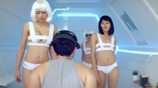 2. Сцена с виртуальными девушками – Секс будущего