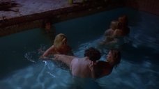 2. Оргия в бассейне – Счастливая проститутка едет в Голливуд