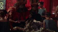 1. Эротическая сцена с Адрианой Асти – Калигула