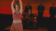 3. Джессика Честейн танцует топлес – Саломея (2013)