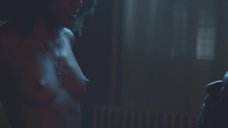 Секс сцена с Ютой Вонг Лой Синг