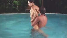 3. Секс с Ванессой Алвес в бассейне – Сладострастная женщина