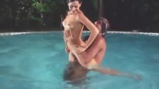 4. Секс с Ванессой Алвес в бассейне – Сладострастная женщина