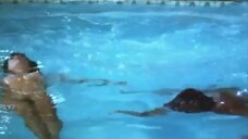 16. Эро сцена с Хеленой Рамос в бассейне – Сладострастная женщина