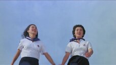 1. Нацуко Ямамото и Каору Ода засветили трусики – Школьная форма: Лилия