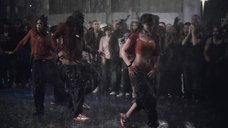 2. Бриана Эвиган танцует под дождём – Шаг вперед 2: Улицы