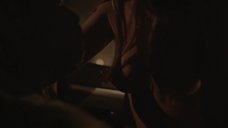 Секс с Ханной Уэр в автомобиле