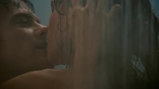 Секс с Хилари Суонк под душем
