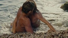 2. Секс на пляже – Дикари