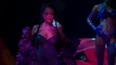 28. Рианна на Savage x Fenty Show Vol 2 