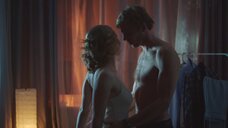 2. Секс сцена с Софьей Лебедевой – О чём она молчит