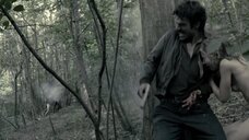 8. Жеральдин Мартино голая бежит по лесу – Наблюдатель (2012)