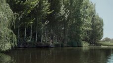 11. Миа Гот разделась догола на озере – X (2022)