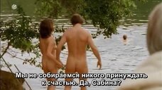 7. Абсолютно голая Стефани Хёнер на речке – Голая правда (2009)