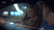6. Секс сцена с кошатницой в машине – AMORE MORE