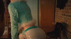 7. Анастасия Крылова танцует стрпитиз в костюме снегурочки – Закрыть гештальт