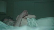 2. Джессика Честейн в постели после секса – Джордж и Тэмми