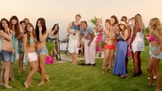 9. Джена Симс, Кристиана Кролл и Рэйчел Линн Дэвид в бикини на вечеринке – Пляжный отдых по-американски