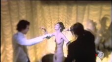 6. Полностью голая Лоррейн Де Селле – Ночная женщина (1979)