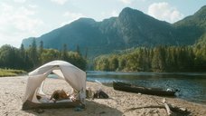 6. Секс с Мелани Тьерри в палатке – Царство красоты