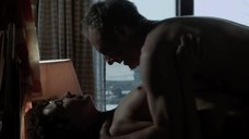 Утренний секс с Кэрис ван Хаутен на столе