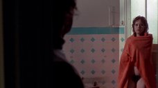 15. Марию Шнайдер моют в ванной – Последнее танго в Париже
