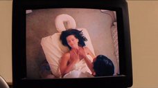2. Тамаре Дейвис делают эротический массаж – Правила секса 2: Хэппиэнд