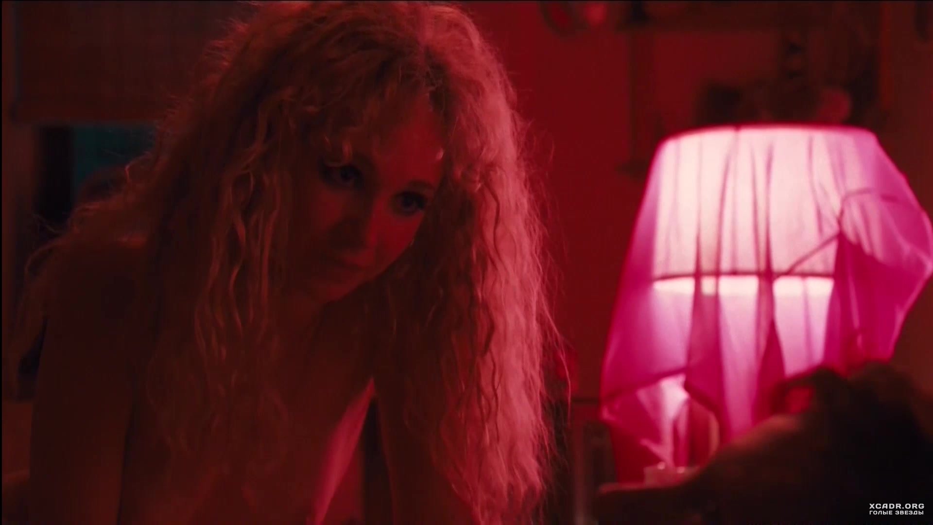 Juno Temple Nude Photos