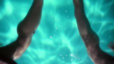 3. Обнаженные девушки плавают в бассейне – Город мечты