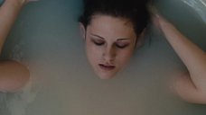 6. Кристен Стюарт принимает ванну – Ранэвэйс