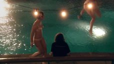 2. Джессика Сула в купальнике – Молокососы