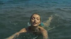 4. Анастасия Волочкова в купальнике – Место под солнцем